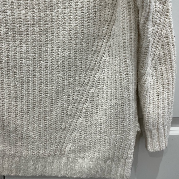 AE Sweater - Picture 2 of 4